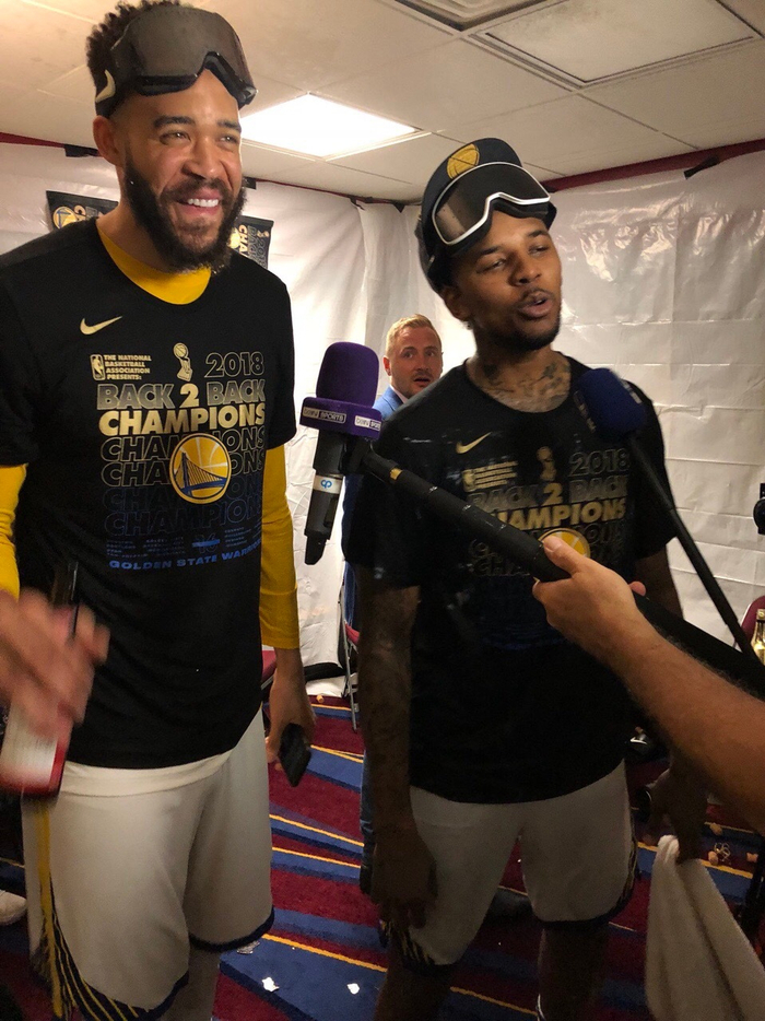 以情绪连接 以情绪连接