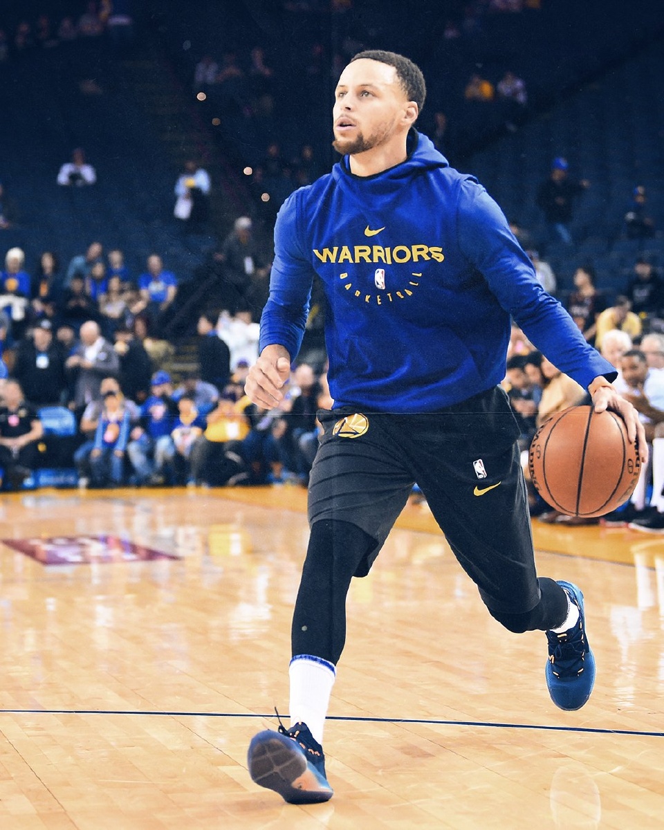 首球内角高 首球内角高