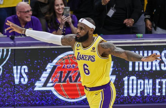 地球与飞球 地球与飞球